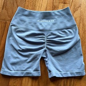Alphalete amplify short - light blue